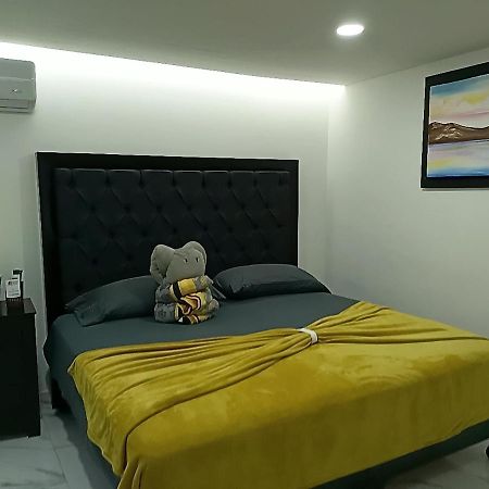Sunset Suites Mazatlán Εξωτερικό φωτογραφία